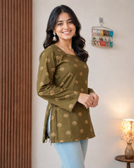 Avni Lotus Kurti