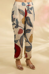 Elegant Off-White Kurti Set with Floral Accents & Shell Lace Detailing