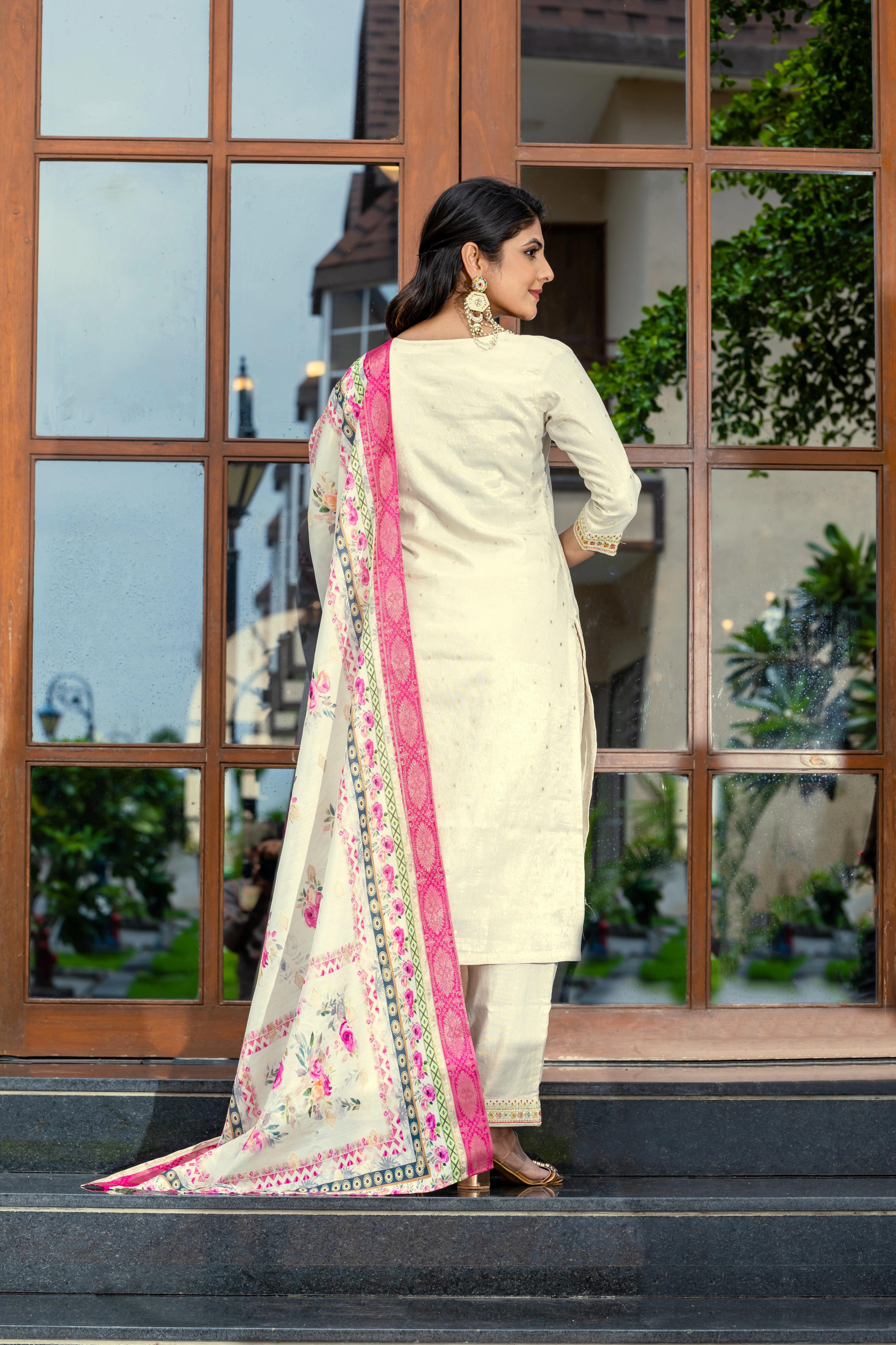 Elegant Embroidered Cotton Suit with Jacquard Dupatta