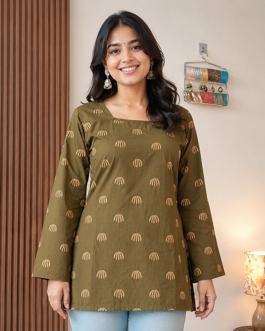 Avni Lotus Kurti