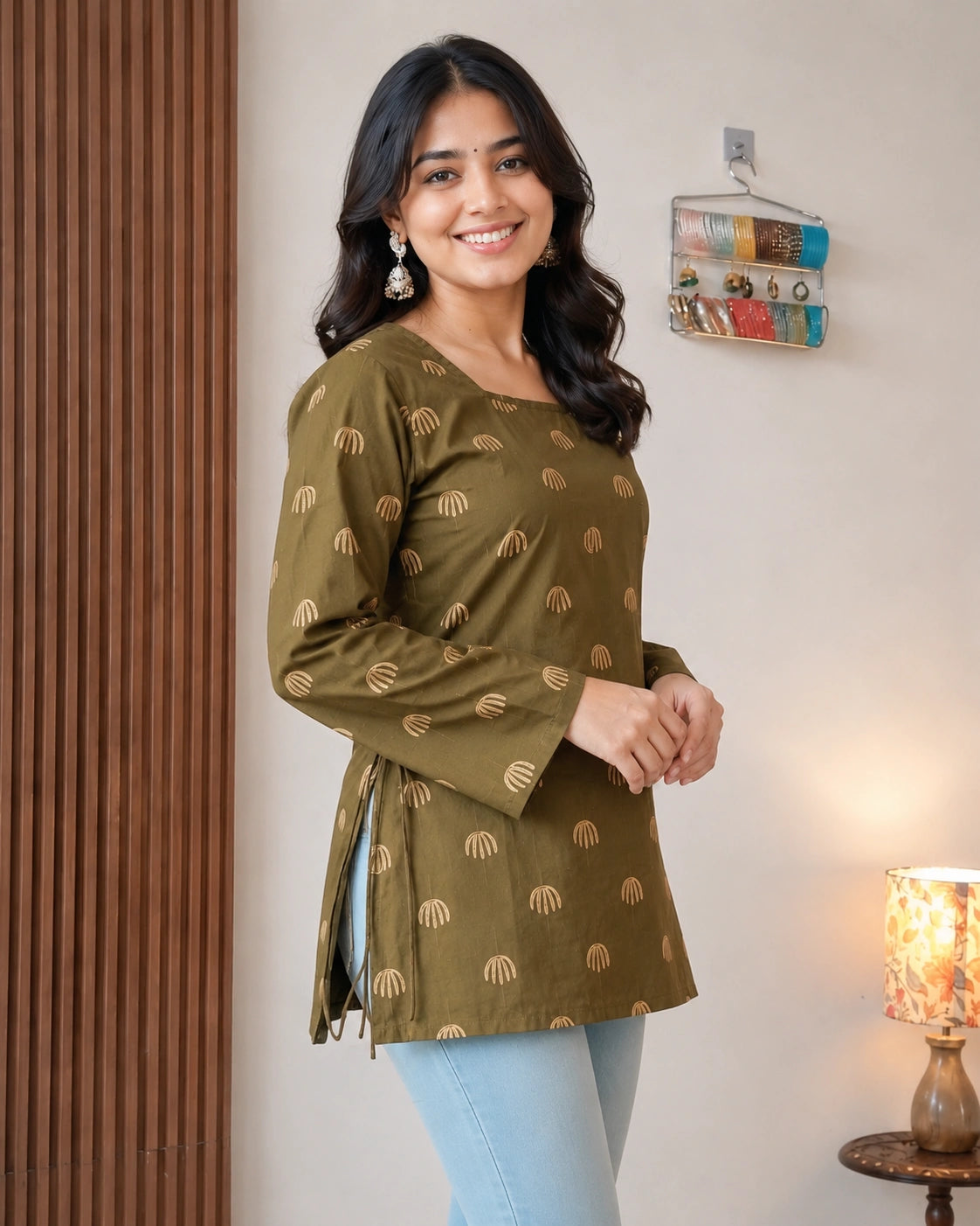 Avni Lotus Kurti