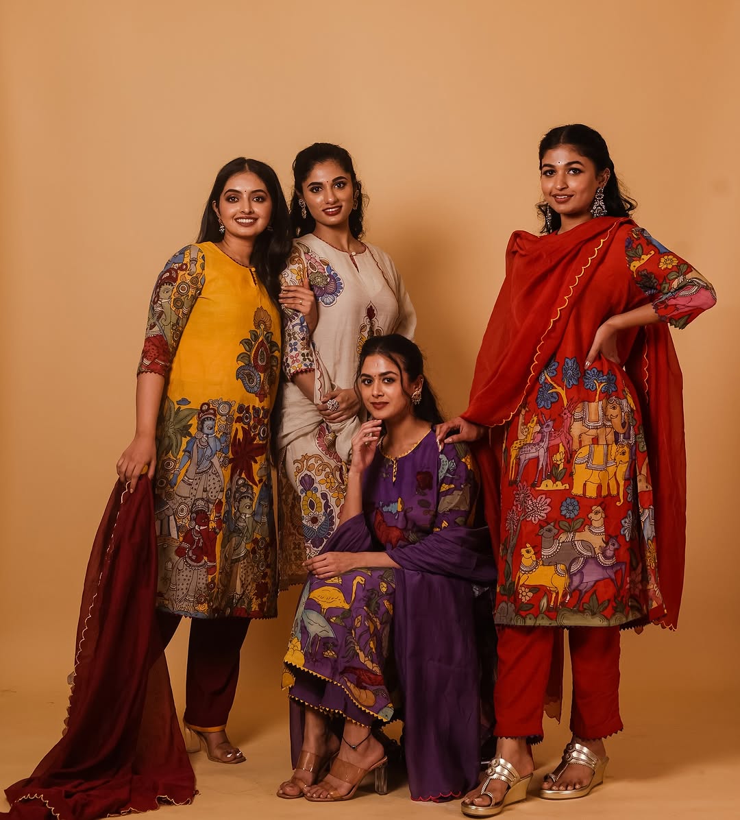Elegant Red Kalamkari Deer & Elephant Cotton Kurti Set – Floral & Animal Design with Coordinated Dupatta