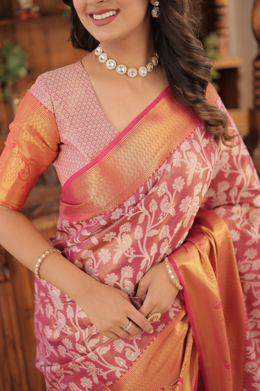 Luxurious Kanjivaram Silk Saree with Classic Zari Weaving