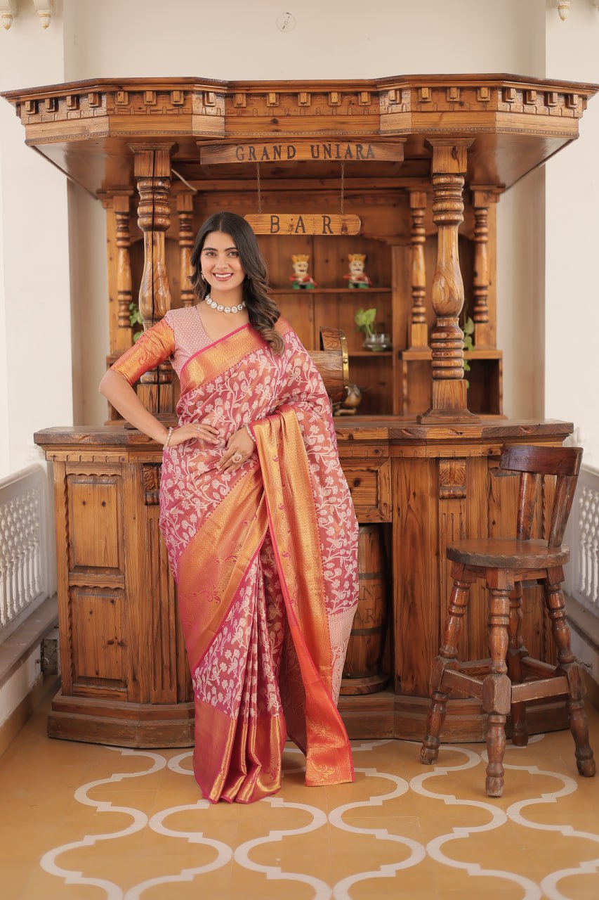 Luxurious Kanjivaram Silk Saree with Classic Zari Weaving