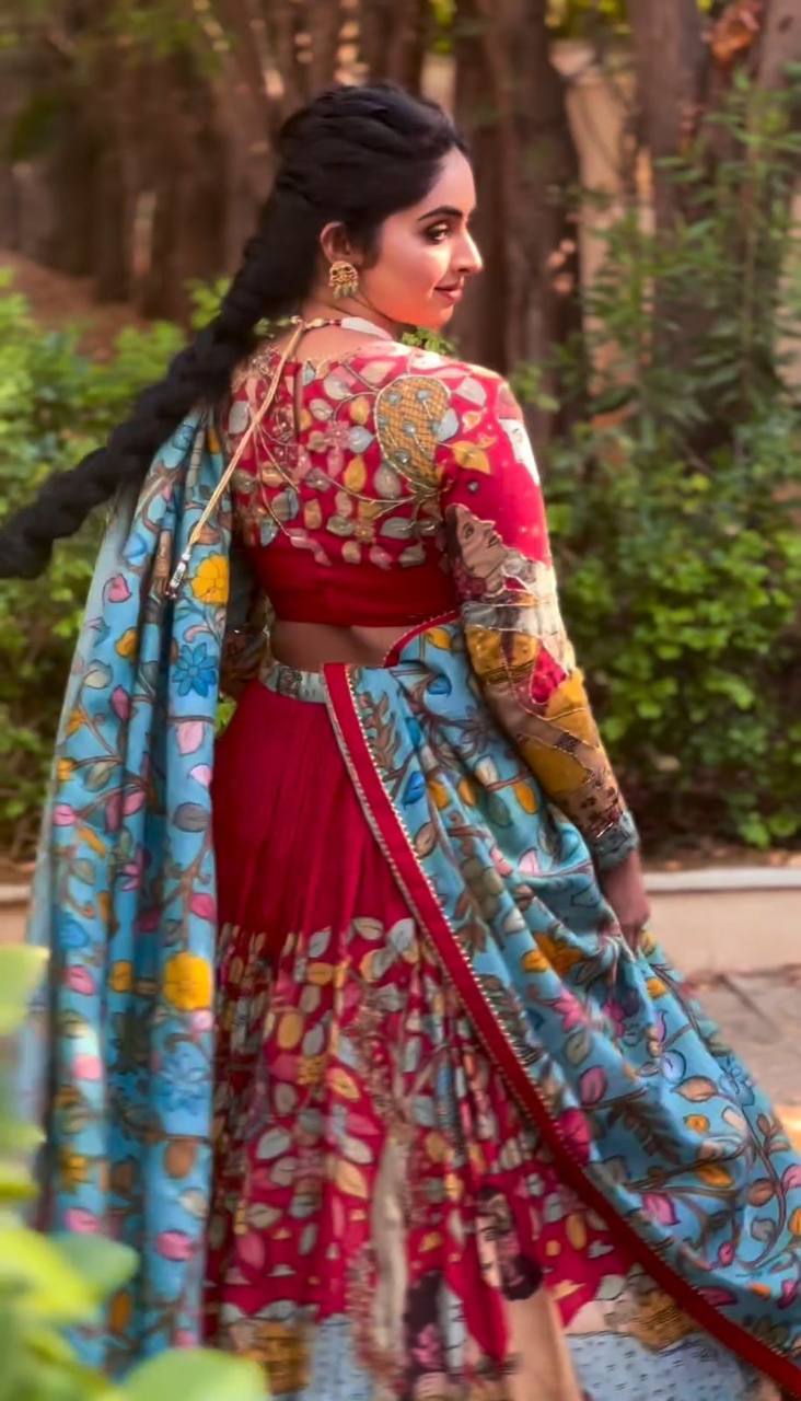 Graceful Kalamkari-Print Lehenga Choli Set with Matching Dupatta